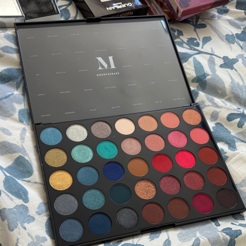 Morphe Eyeshadow Palette, 35H Hot Spot, NWT